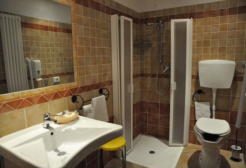 בית מלון כפרי Trattoria Mingaren Albergo