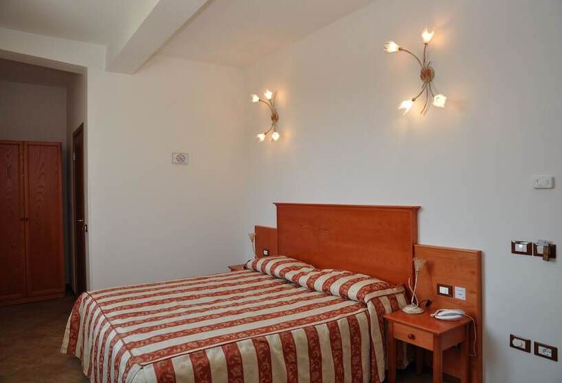 בית מלון כפרי Trattoria Mingaren Albergo