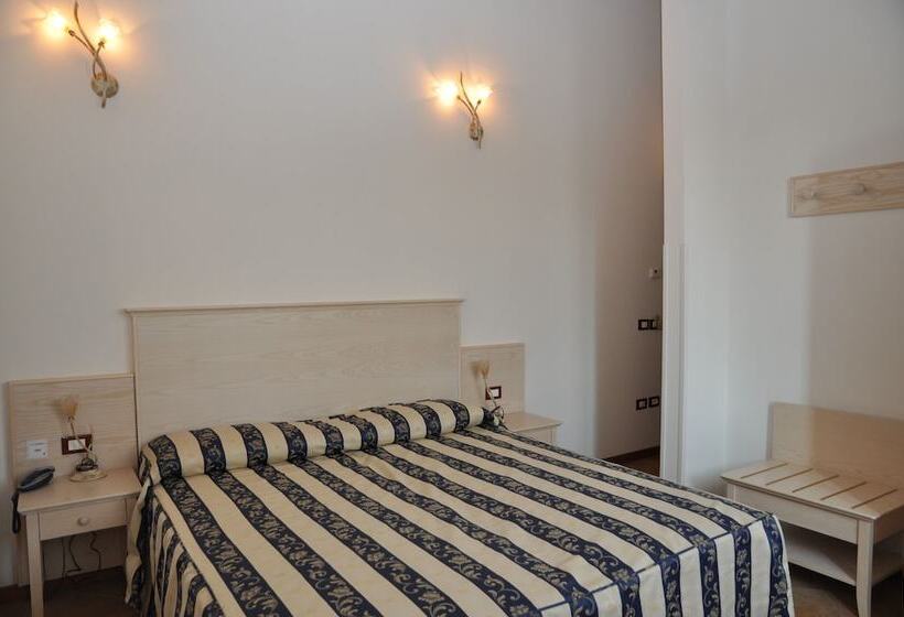 בית מלון כפרי Trattoria Mingaren Albergo