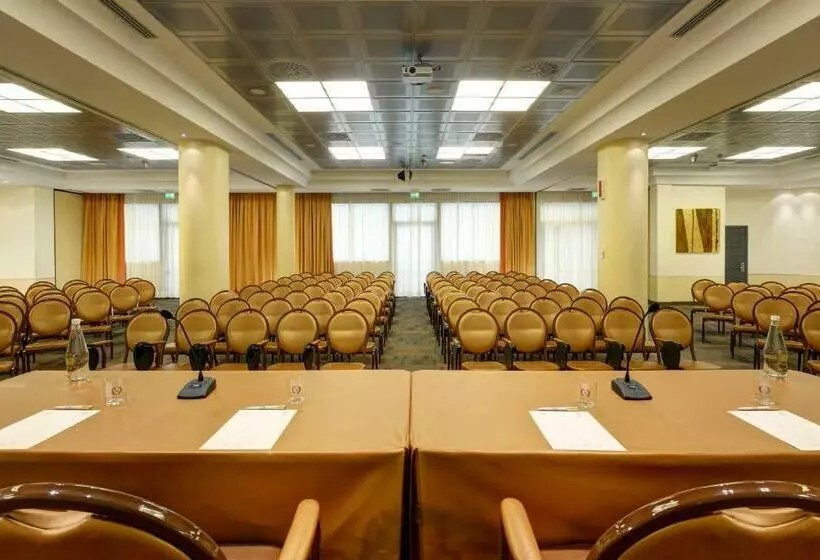 Fh55 Grand Hotel Mediterraneo