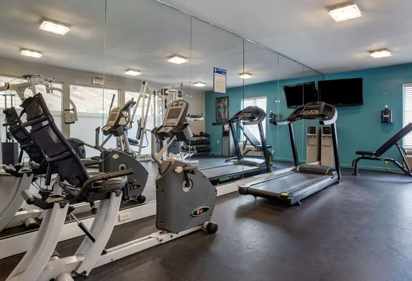 هتل Best Western Carlton Suites