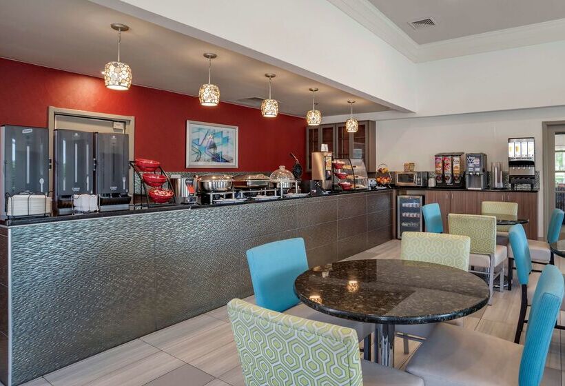 فندق Best Western Carlton Suites