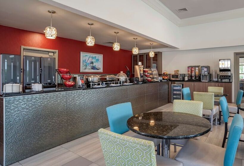 فندق Best Western Carlton Suites