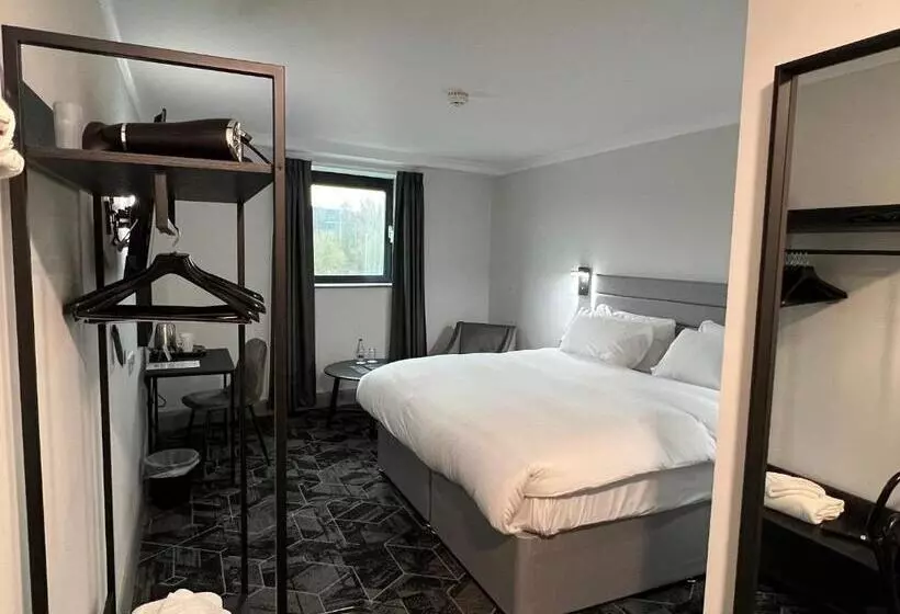 The Bolton Stadium Hotel, A Member Of Radisson Individuals