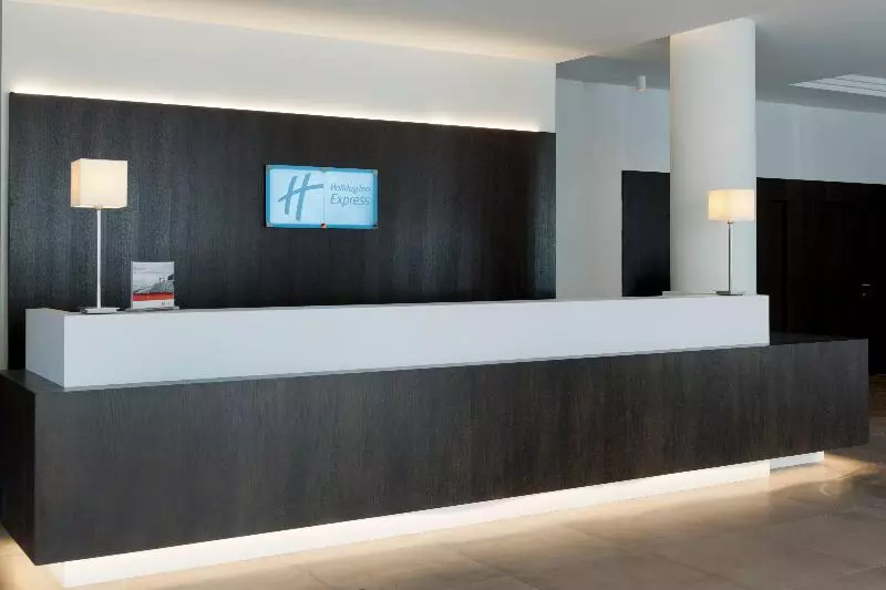 فندق Holiday Inn Express Antwerpen City North, An Ihg