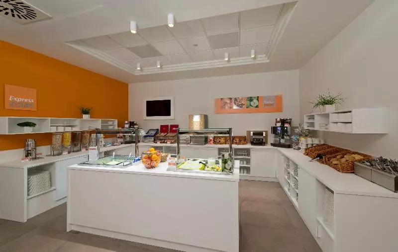 فندق Holiday Inn Express Antwerpen City North, An Ihg