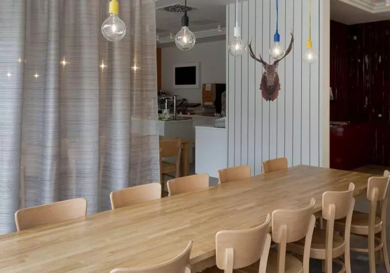 فندق Holiday Inn Express Antwerpen City North, An Ihg