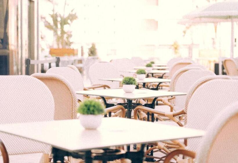 فندق Marina Resort Benidorm