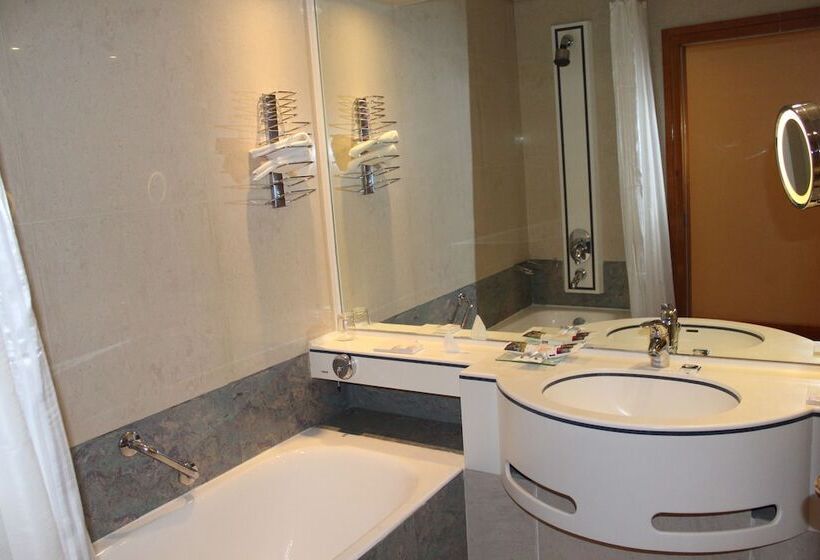 Hôtel Mercure Grand Jebel Hafeet