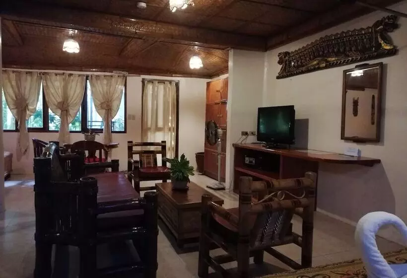 Hotell Nigi Nigi Nu Noos “e” Nu Nu Noos