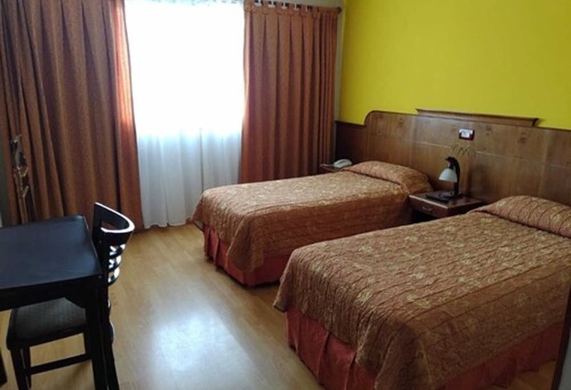 Hotel Picos Del Sur