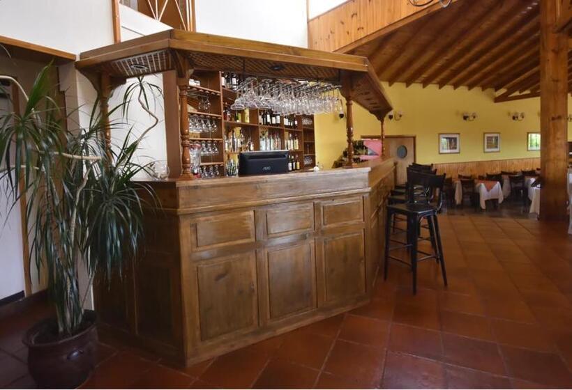 Hotel Picos Del Sur