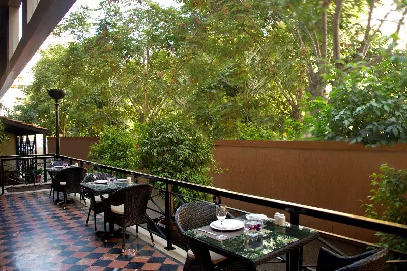 هتل Radisson Blu Martinez Beirut