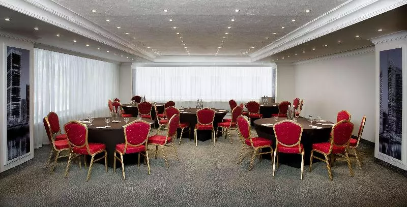 هتل Radisson Blu Martinez Beirut