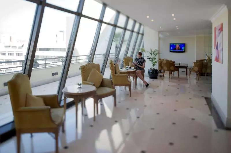 هتل Radisson Blu Martinez Beirut