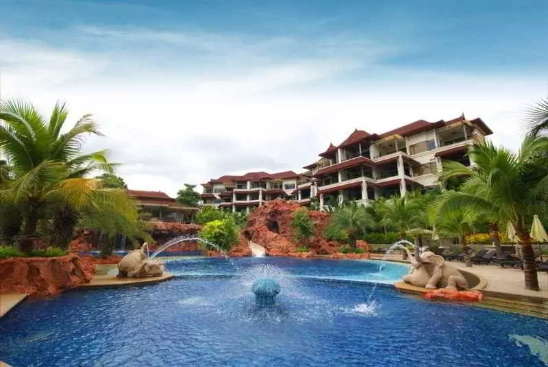 Отель Springfield Village Golf & Spa