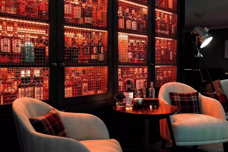 هتل The Glasshouse, Autograph Collection