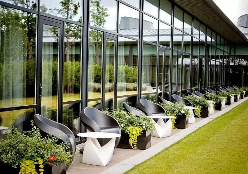 هتل The Glasshouse, Autograph Collection