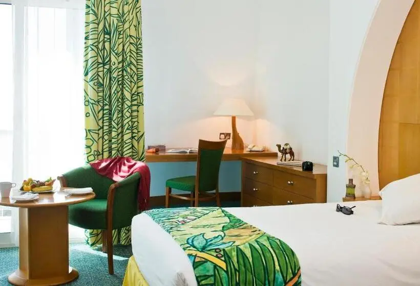 Oryx Grand Hotel Jebel Hafeet