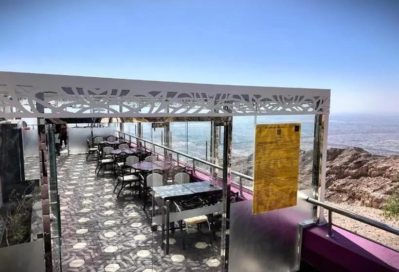 Oryx Grand Hotel Jebel Hafeet