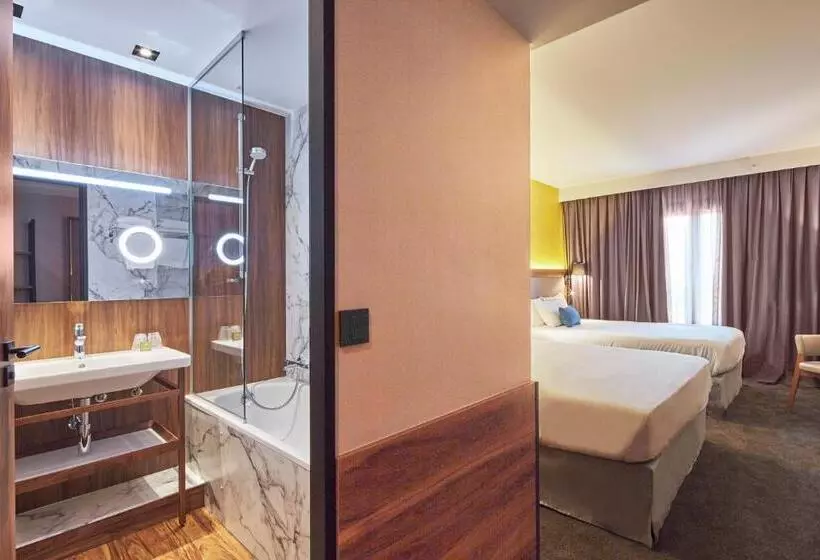 אתר נופש L Elysee Val D Europe