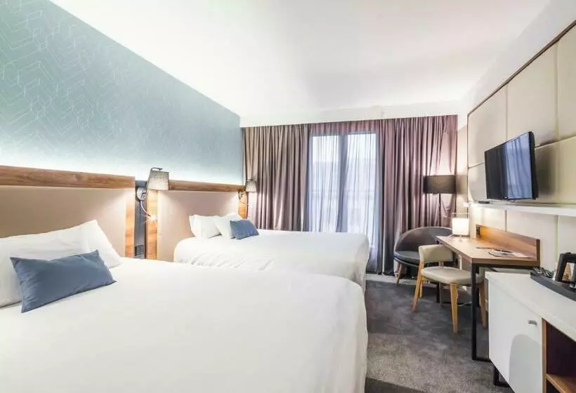 אתר נופש L Elysee Val D Europe