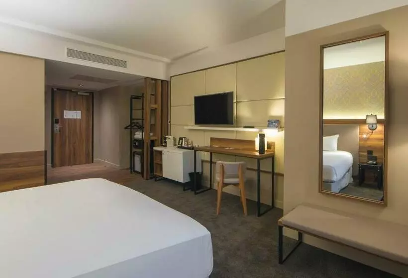 אתר נופש L Elysee Val D Europe