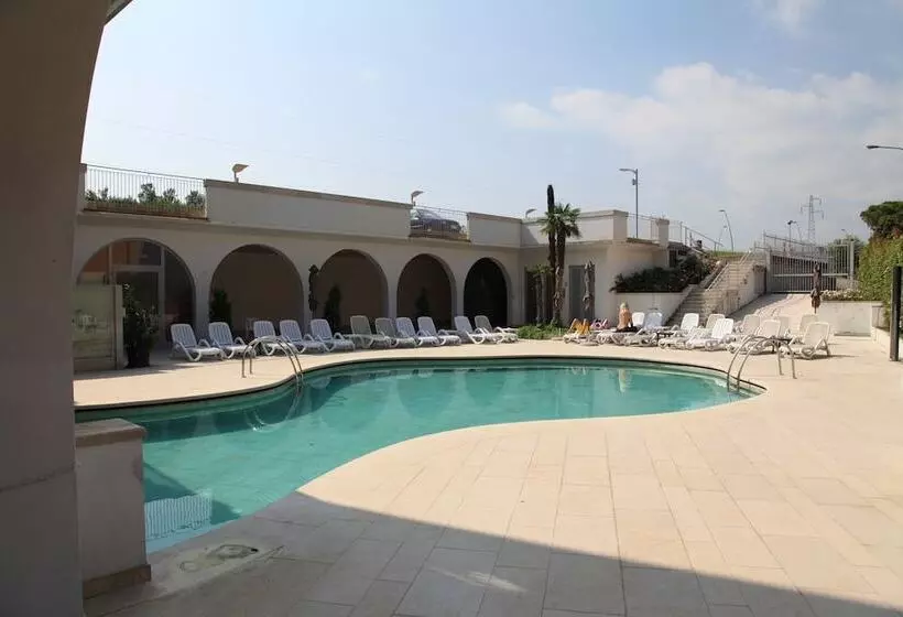 هتل B&b Rooms Vittoria