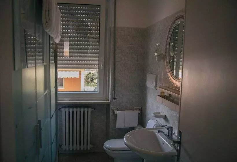 هتل B&b Rooms Vittoria