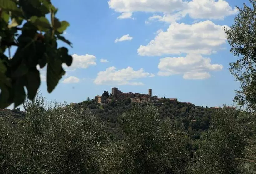 هتل روستایی Poggio Baroni Agriturismo