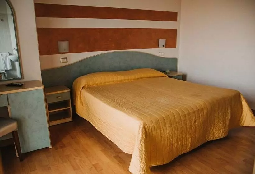 هتل B&b Rooms Vittoria