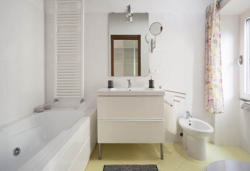 پانسیون Alloggio La Volta