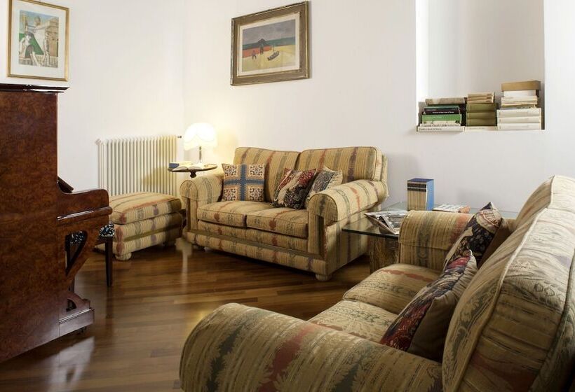 پانسیون Alloggio La Volta