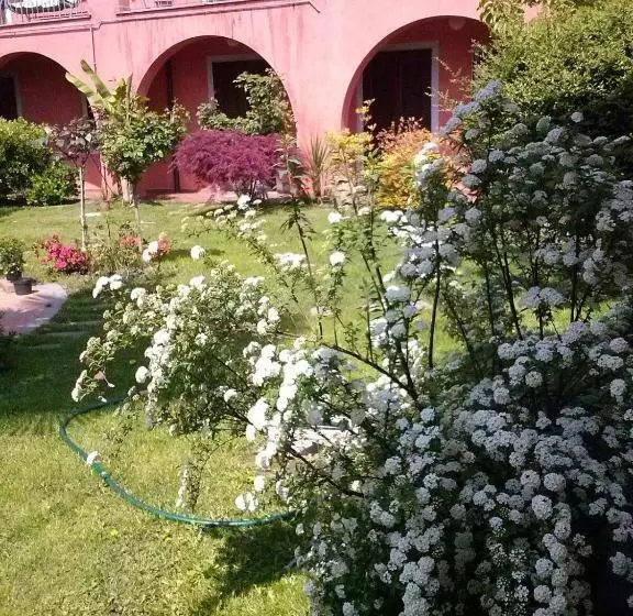 Aamiaismajoitus (B&B) Le Ginestre