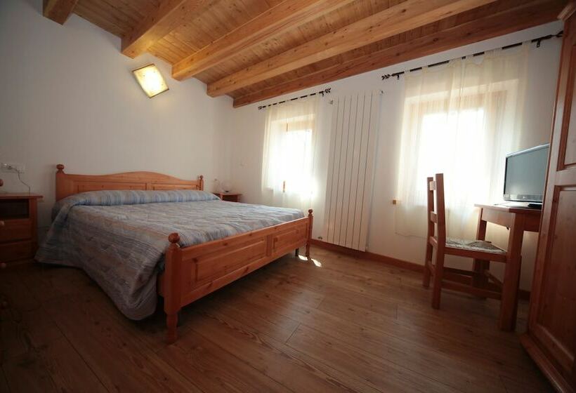簡易ホテル Albergo Diffuso Valcellina E Val Vajont In Erto