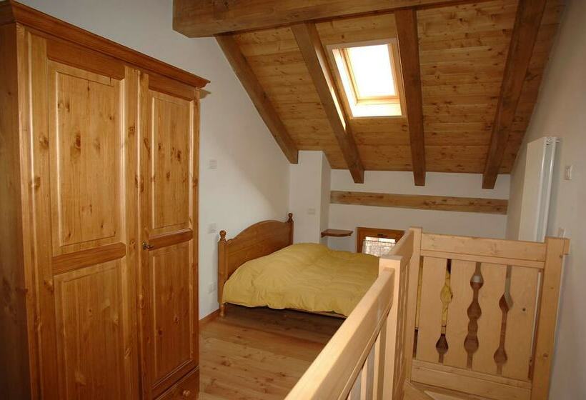 簡易ホテル Albergo Diffuso Valcellina E Val Vajont In Erto