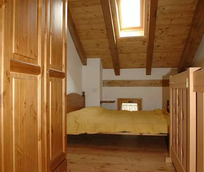 簡易ホテル Albergo Diffuso Valcellina E Val Vajont In Erto