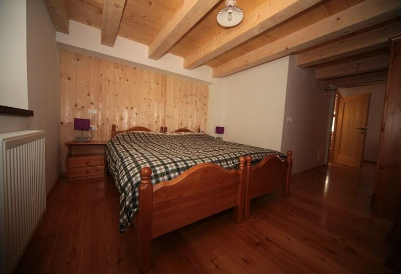 簡易ホテル Albergo Diffuso Valcellina E Val Vajont In Erto
