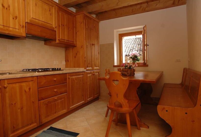 簡易ホテル Albergo Diffuso Valcellina E Val Vajont In Erto