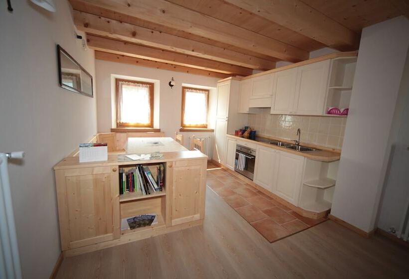 簡易ホテル Albergo Diffuso Valcellina E Val Vajont In Erto