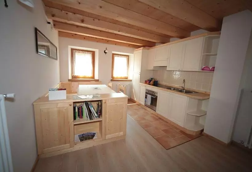 簡易ホテル Albergo Diffuso Valcellina E Val Vajont In Erto