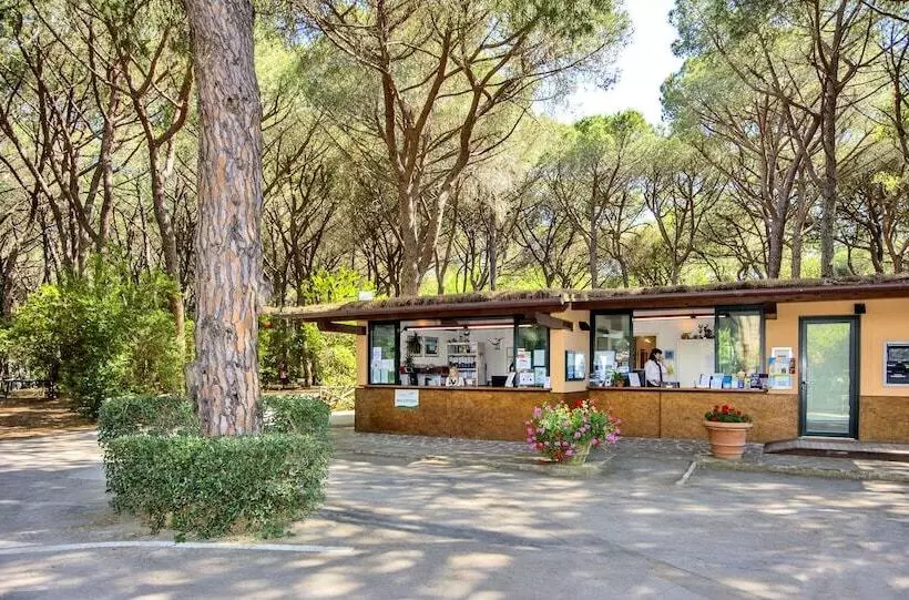 هتل Camping Maremma Sans Souci