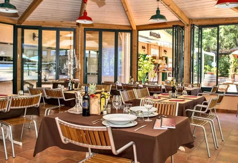 هتل Camping Maremma Sans Souci