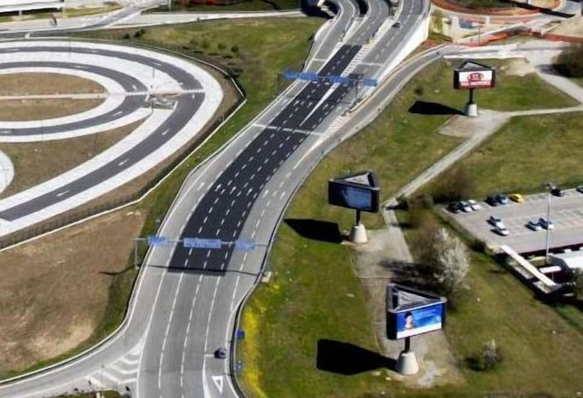 فندق Resting Pods Zzzleepandgo Mxp Airport