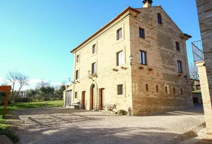 Maaseutuhotelli I Sassi Di San Giuseppe