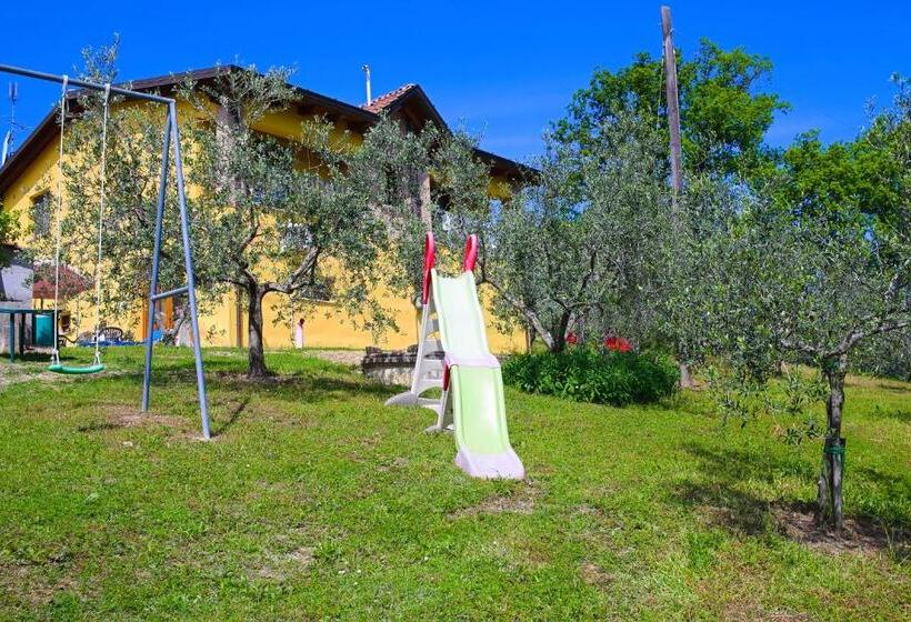 Agriturismo La Stradaccia