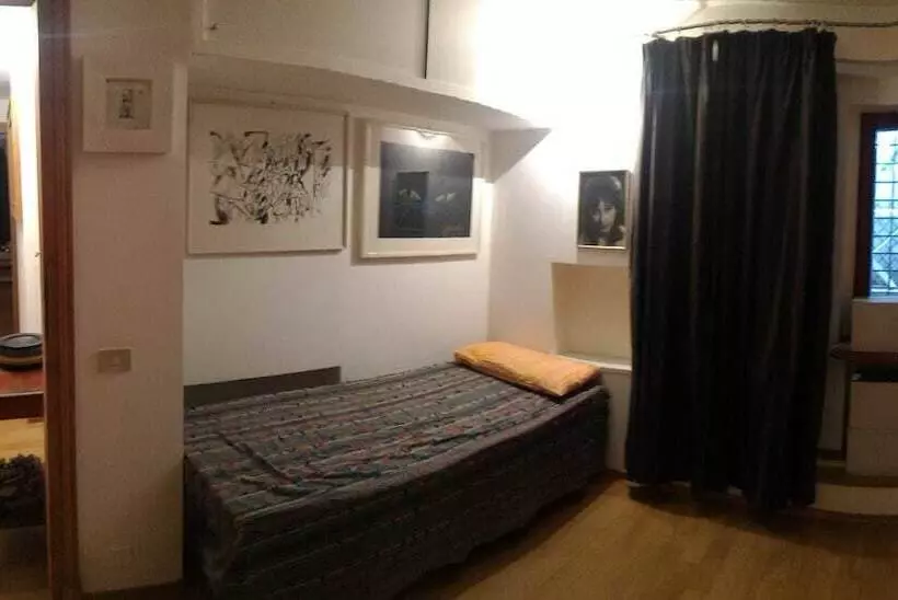 Aamiaismajoitus (B&B) La Dea Fortuna