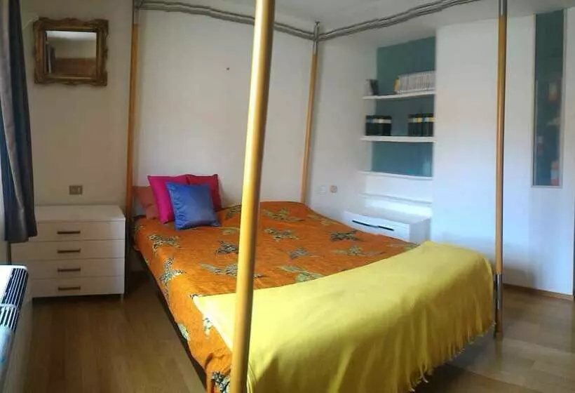 Aamiaismajoitus (B&B) La Dea Fortuna