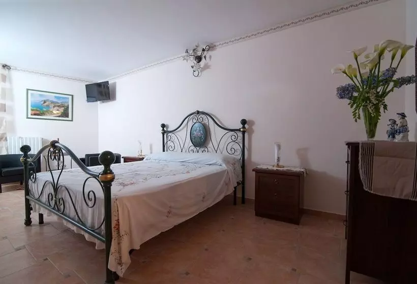 Aamiaismajoitus (B&B) La Stella Del Sud