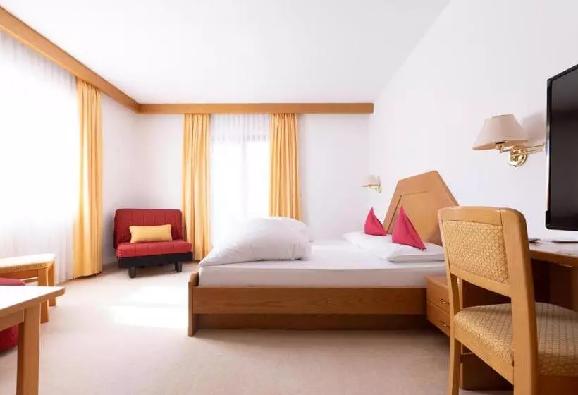 ホテル Mair Am Turm